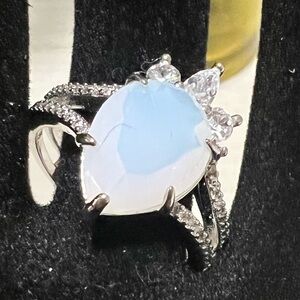 Elegant Silver and Blue Gemstone Ring